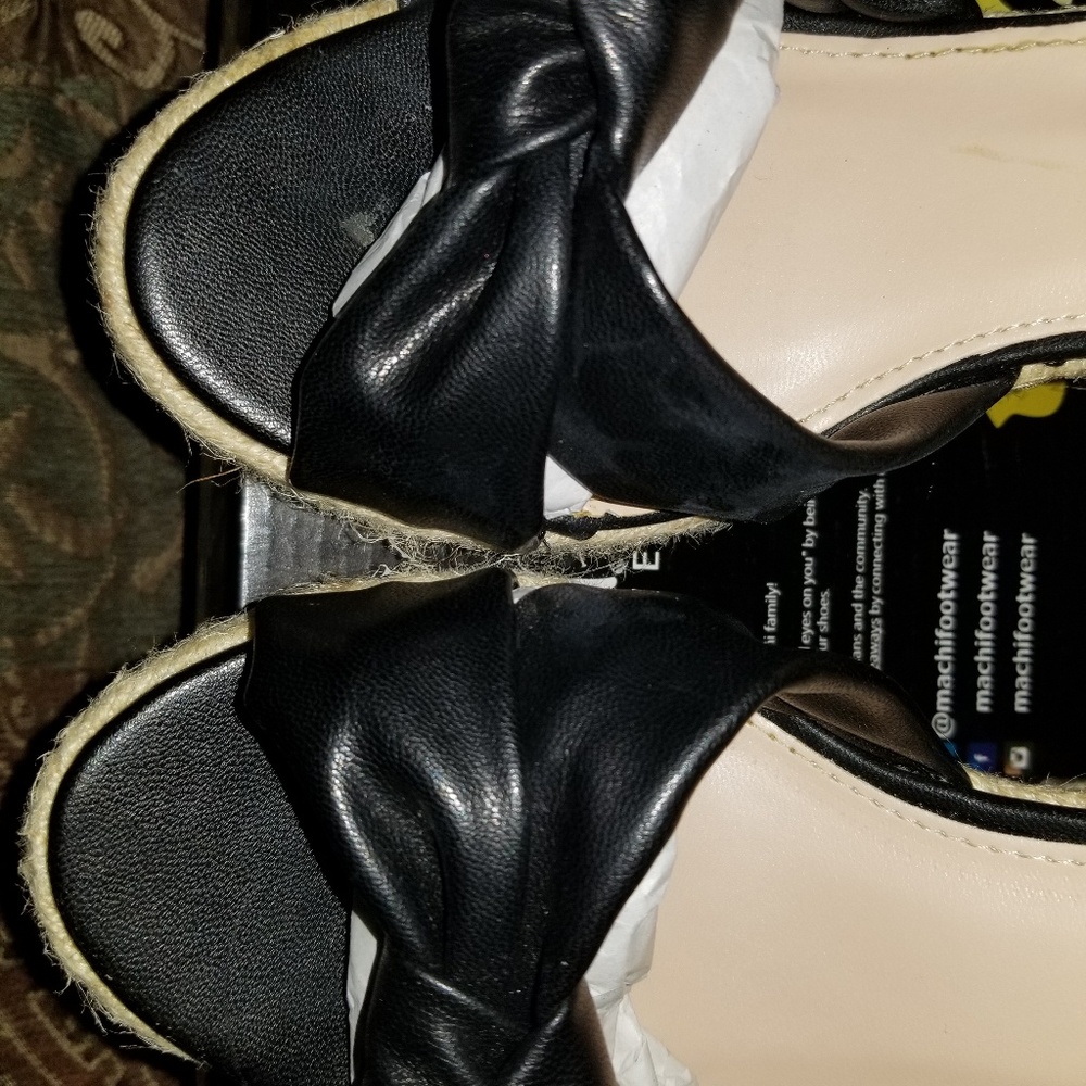 Shoes - Picture 4 of 6